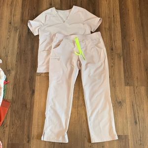 Figs LIMITED EDITION Scrub Set in Slate, Medium Petite